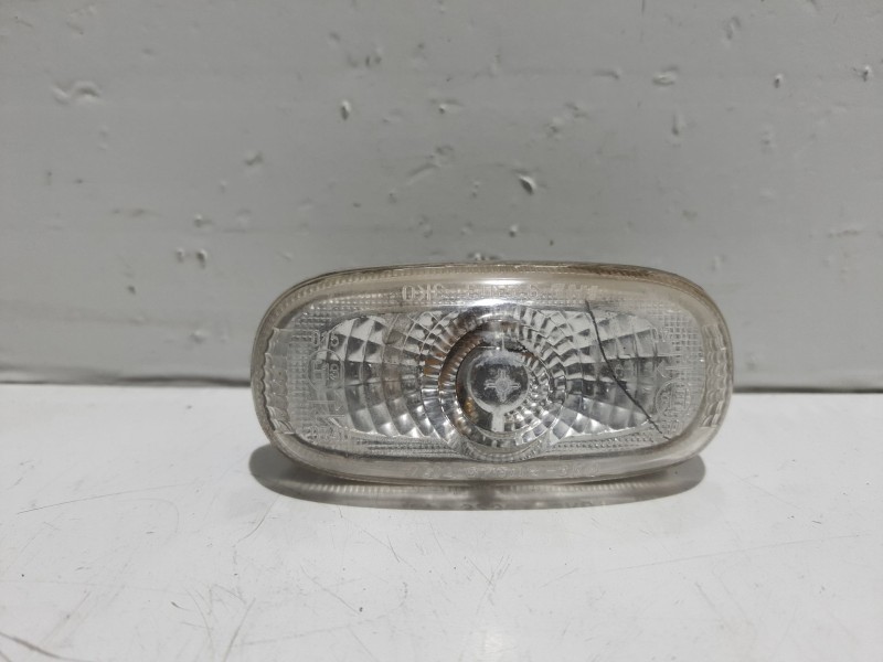 Recambio de piloto lateral derecho para hyundai santa fe cm referencia OEM IAM 923033K000  