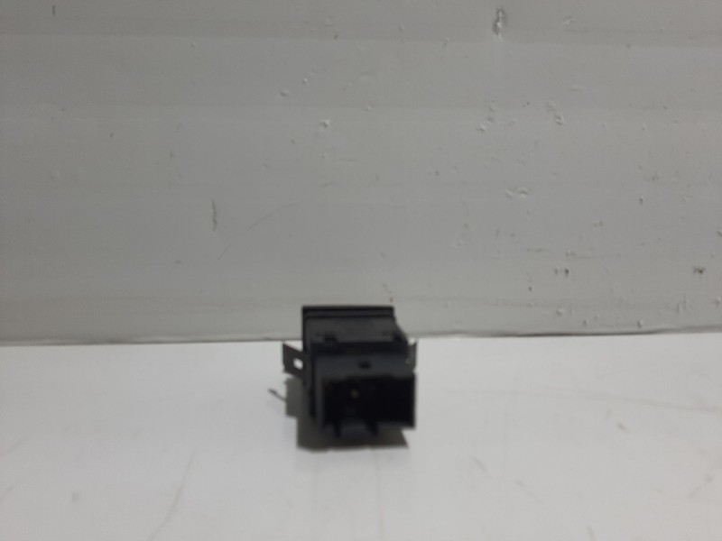 Recambio de warning para volkswagen polo (9n1) referencia OEM IAM 6Q0953235A  