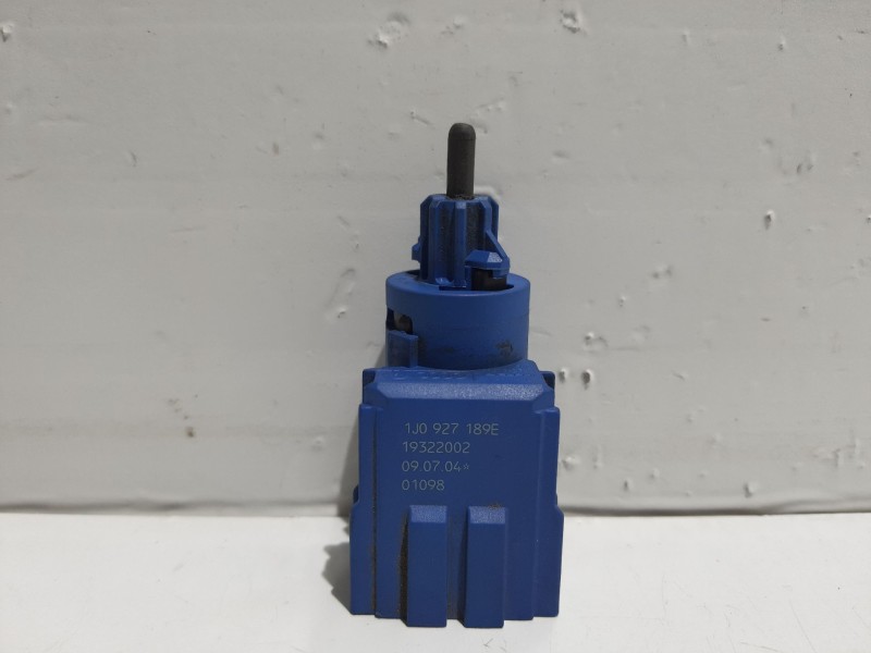 Recambio de sensor pedal freno para volkswagen polo (9n1) referencia OEM IAM 1J0927189E 330725 40048