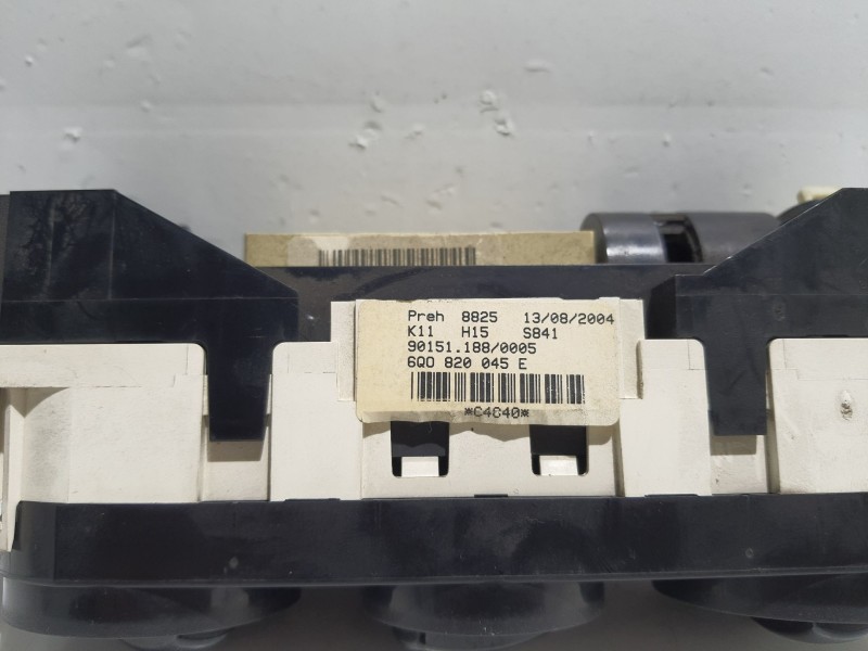 Recambio de mando calefaccion / aire acondicionado para volkswagen polo (9n1) referencia OEM IAM 6Q0820045E  