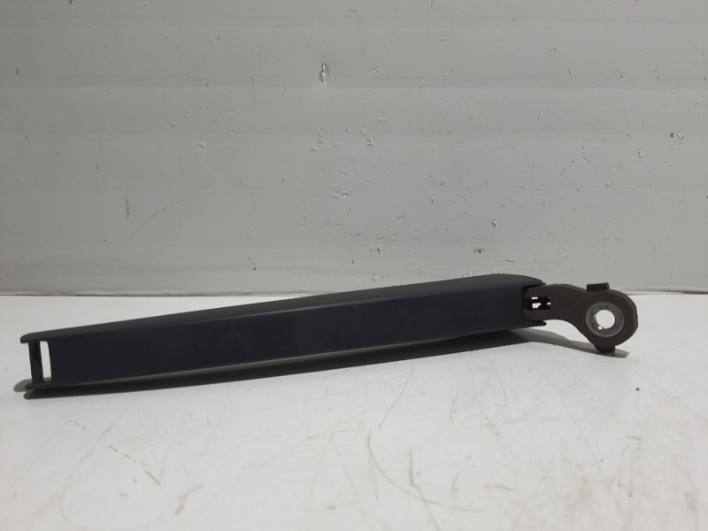 Recambio de brazo limpia trasero para volkswagen polo (9n1) referencia OEM IAM 6Q6955707A 180555 