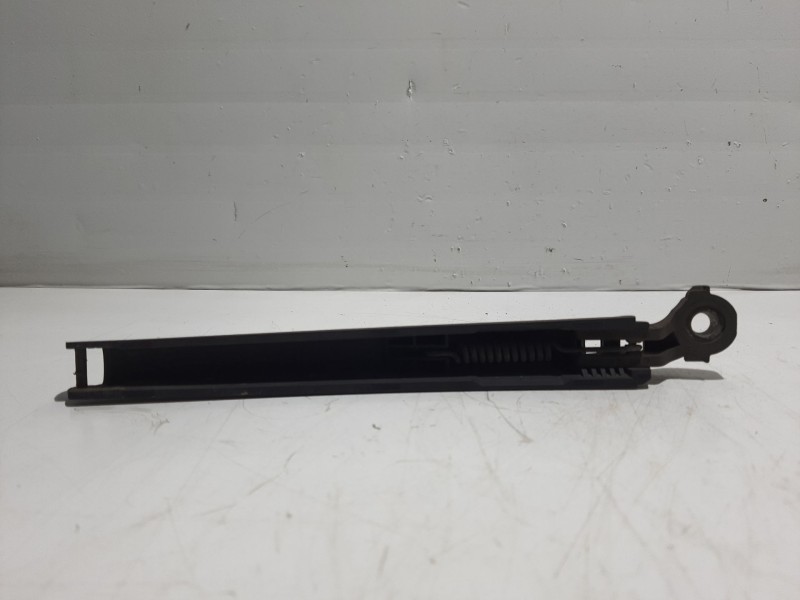 Recambio de brazo limpia trasero para volkswagen polo (9n1) referencia OEM IAM 6Q6955707A 180555 