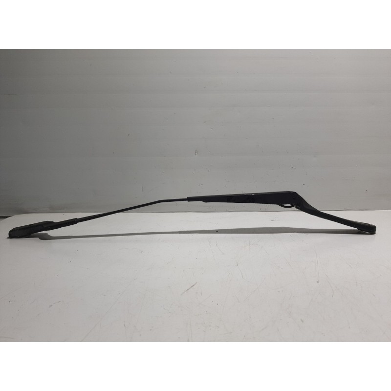 Recambio de brazo limpia delantero derecho para peugeot 308 referencia OEM IAM 9680477280  