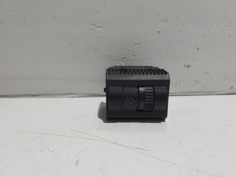 Recambio de mando regulacion luces para volkswagen polo (9n1) referencia OEM IAM 6Q0941333B  