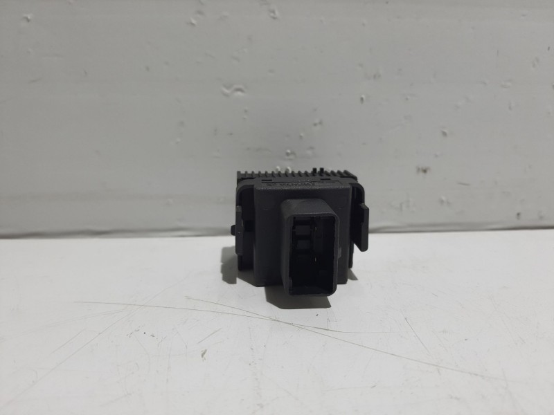 Recambio de mando regulacion luces para volkswagen polo (9n1) referencia OEM IAM 6Q0941333B  