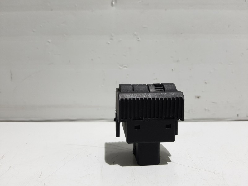 Recambio de mando regulacion luces para volkswagen polo (9n1) referencia OEM IAM 6Q0941333B  