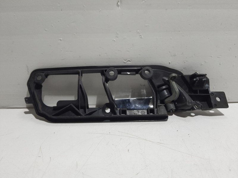 Recambio de maneta interior delantera izquierda para volkswagen polo (9n1) referencia OEM IAM 6Q1837173D  
