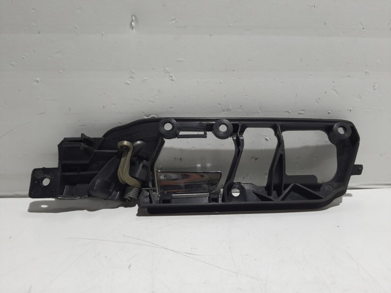 Recambio de maneta interior delantera derecha para volkswagen polo (9n1) referencia OEM IAM 6Q0837174E  