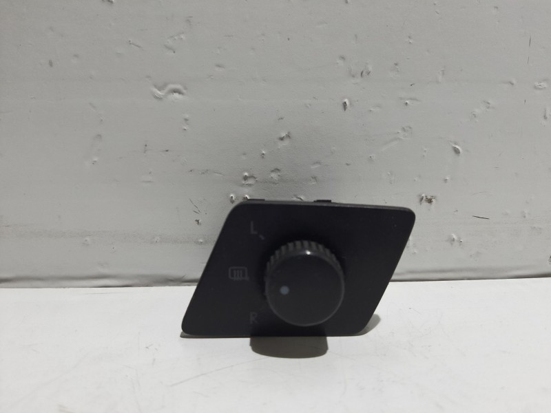 Recambio de mando retrovisor para volkswagen polo (9n1) referencia OEM IAM 6Q1959565D  