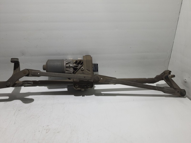 Recambio de motor limpia delantero para peugeot 308 referencia OEM IAM 0390241869 94338R 9684806680