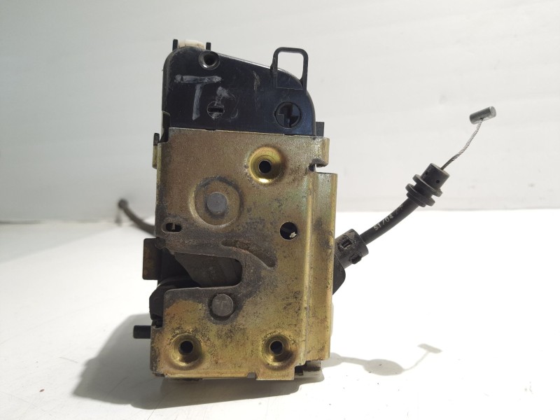 Recambio de cerradura puerta trasera derecha para citroen c3 1.4 hdi referencia OEM IAM   