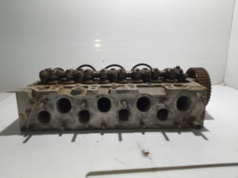 Recambio de culata para renault 21 berlina (b/l48) 2.1 diesel referencia OEM IAM 400583H  