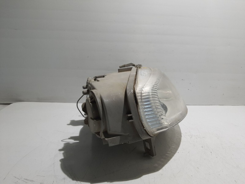 Recambio de faro derecho para alfa romeo 147 (190) referencia OEM IAM    Recambio de faro derecho para alfa romeo 147 (190) referencia OEM IAM