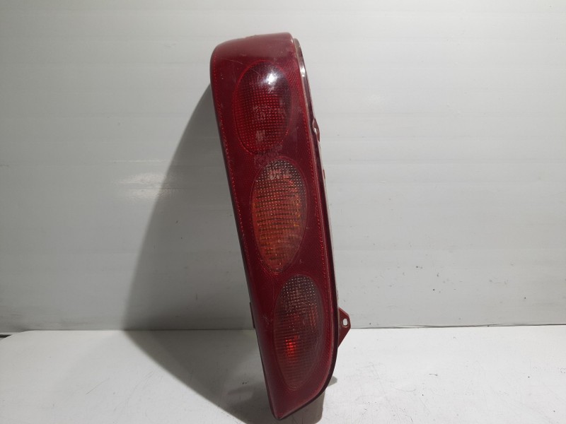 Recambio de piloto trasero izquierdo para fiat seicento (187) referencia OEM IAM 39670748  