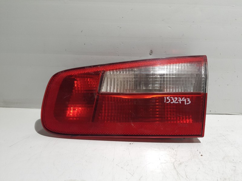 Recambio de piloto trasero derecho para renault laguna ii (bg0) referencia OEM IAM   