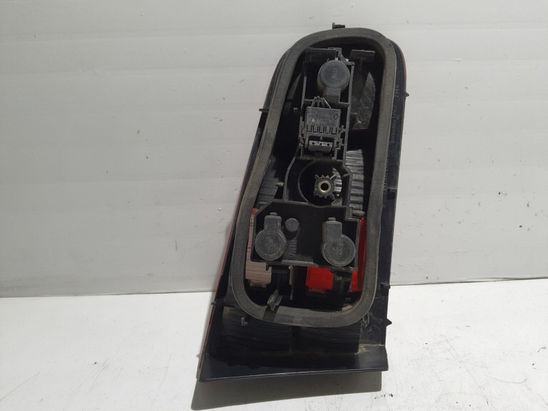 Recambio de piloto trasero derecho para renault laguna ii (bg0) referencia OEM IAM   