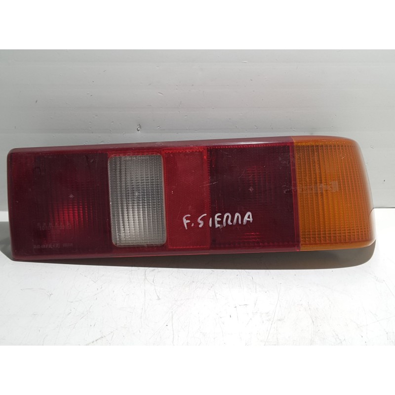 Recambio de piloto trasero derecho para ford sierra berlina referencia OEM IAM   
