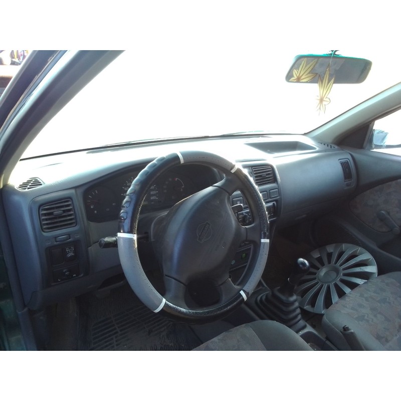 nissan almera (n15) del año 1998