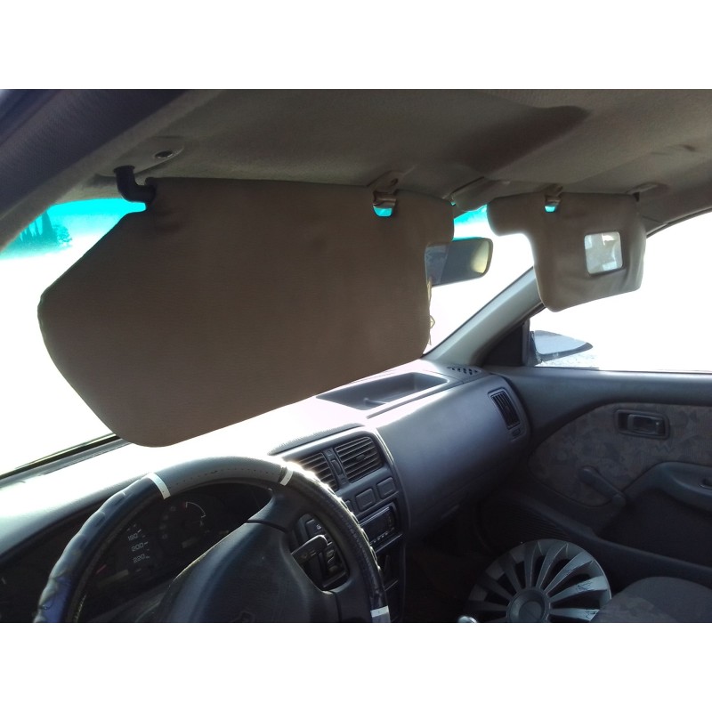 nissan almera (n15) del año 1998