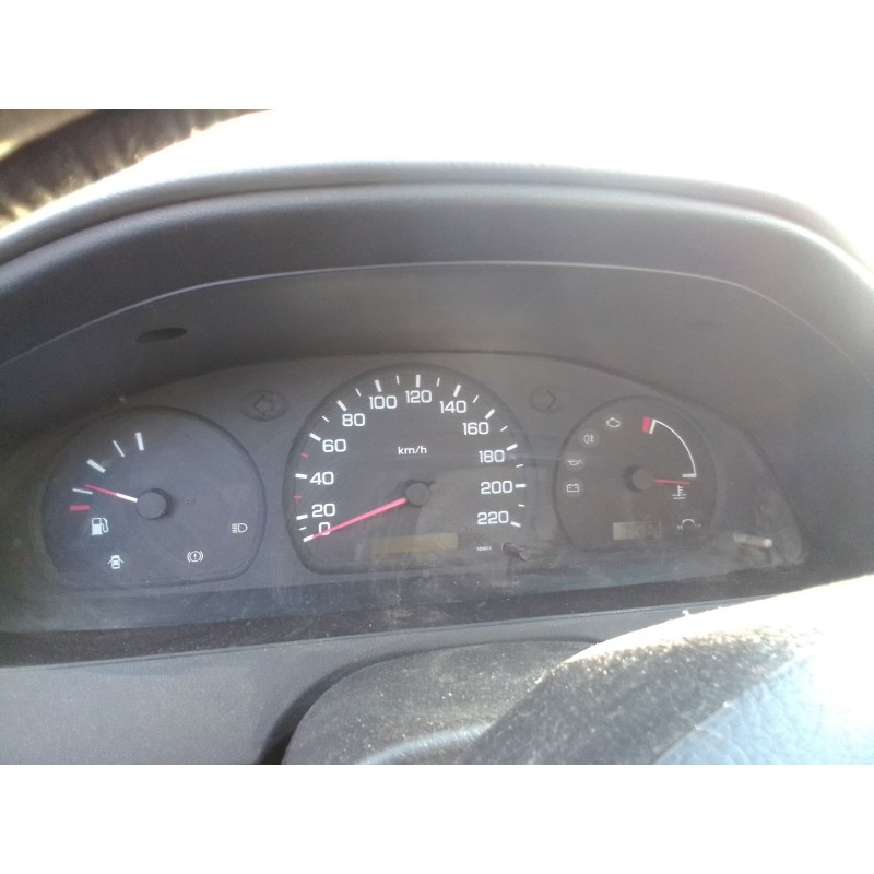 nissan almera (n15) del año 1998