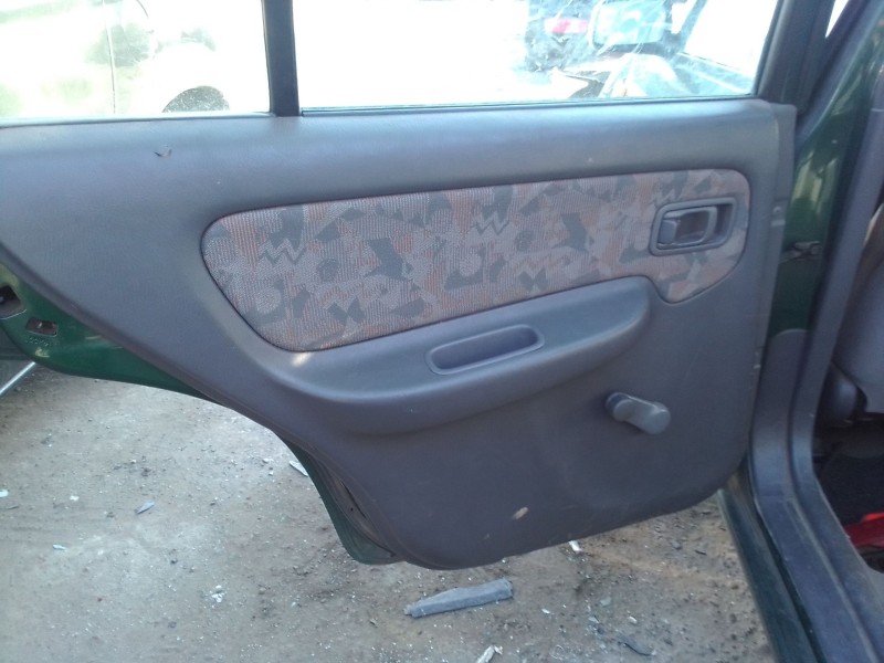 nissan almera (n15) del año 1998