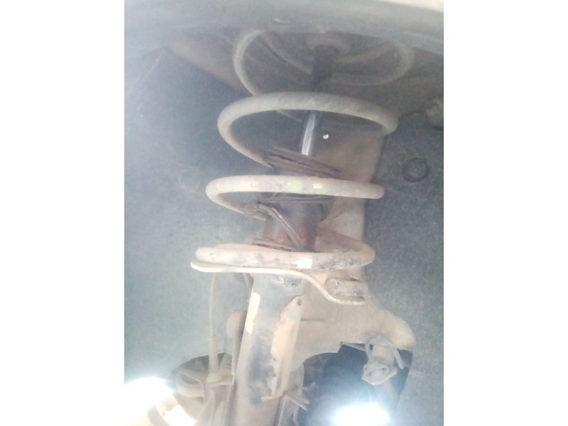 Recambio de amortiguador delantero derecho para peugeot 206 berlina referencia OEM IAM 0  