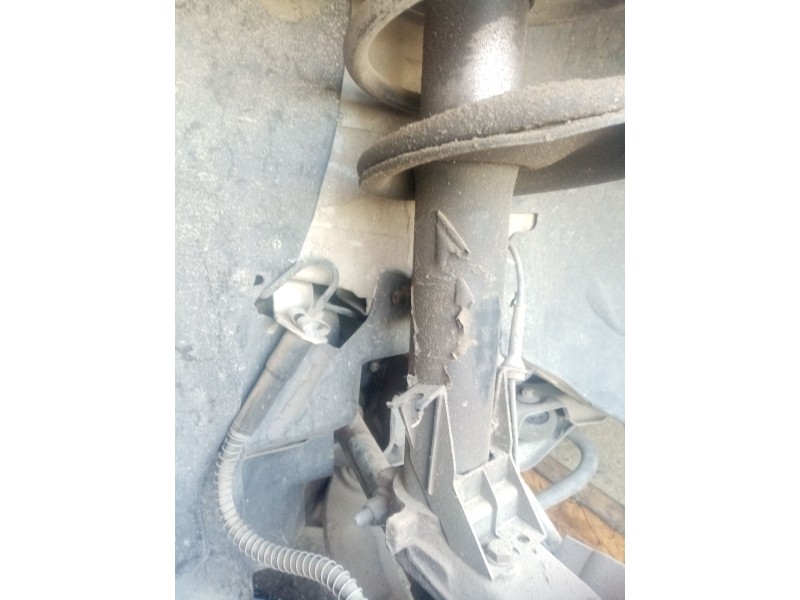 Recambio de amortiguador delantero izquierdo para peugeot 206 berlina referencia OEM IAM 0  