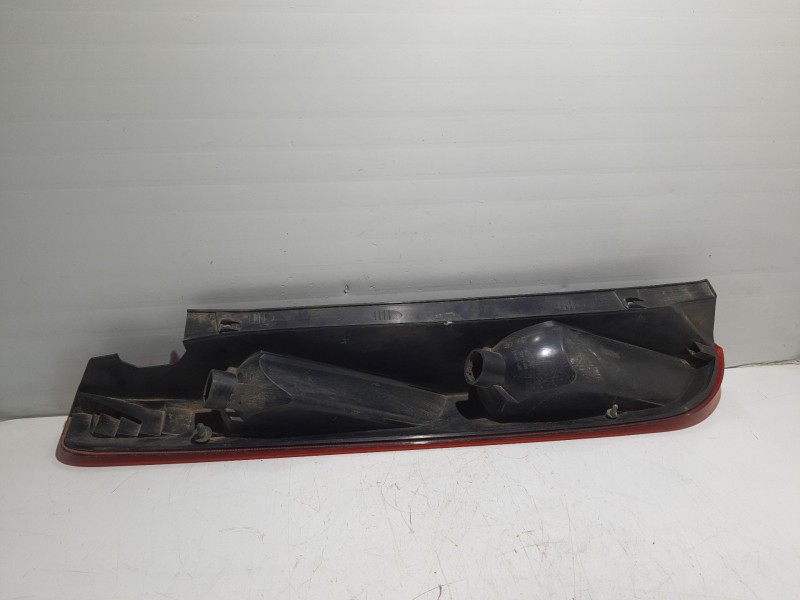 Recambio de piloto trasero derecho para ford focus berlina (cap) referencia OEM IAM   