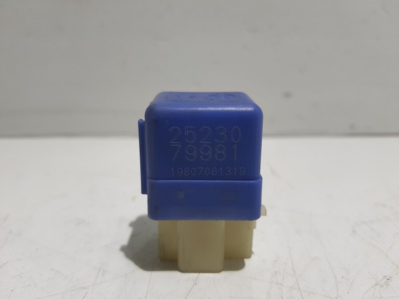 Recambio de rele para nissan almera (n15) referencia OEM IAM 2523079981  