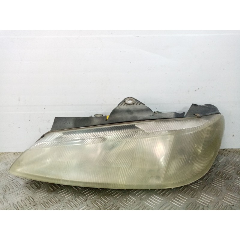 Recambio de faro izquierdo para peugeot 406 berlina (s1/s2) referencia OEM IAM 0  
