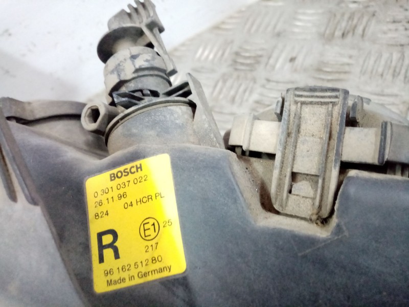 Recambio de faro derecho para peugeot 406 berlina (s1/s2) referencia OEM IAM 0  