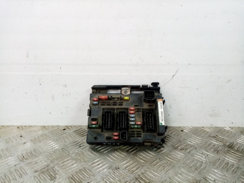 Recambio de caja bsm para peugeot 206 berlina referencia OEM IAM 9657608780  