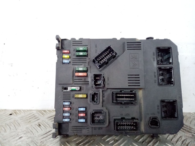 Recambio de centralita bsi para peugeot 206 berlina referencia OEM IAM 9653667680  