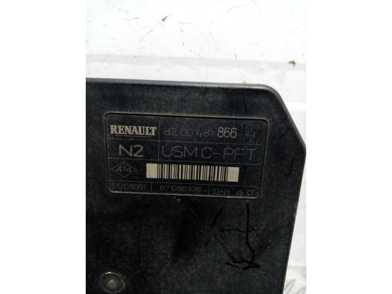 Recambio de caja reles / fusibles para renault scenic ii referencia OEM IAM   