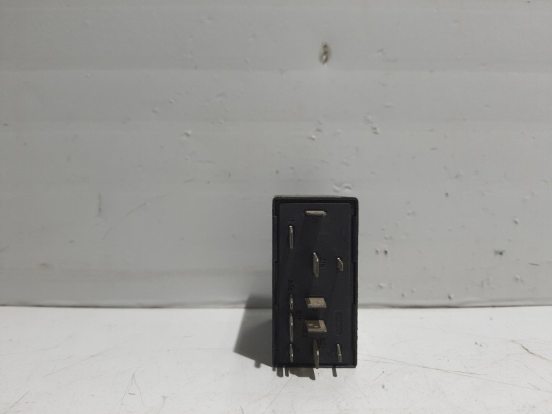 Recambio de rele para volkswagen passat b5 (3b2) 1.9 tdi referencia OEM IAM 4B0955531A  