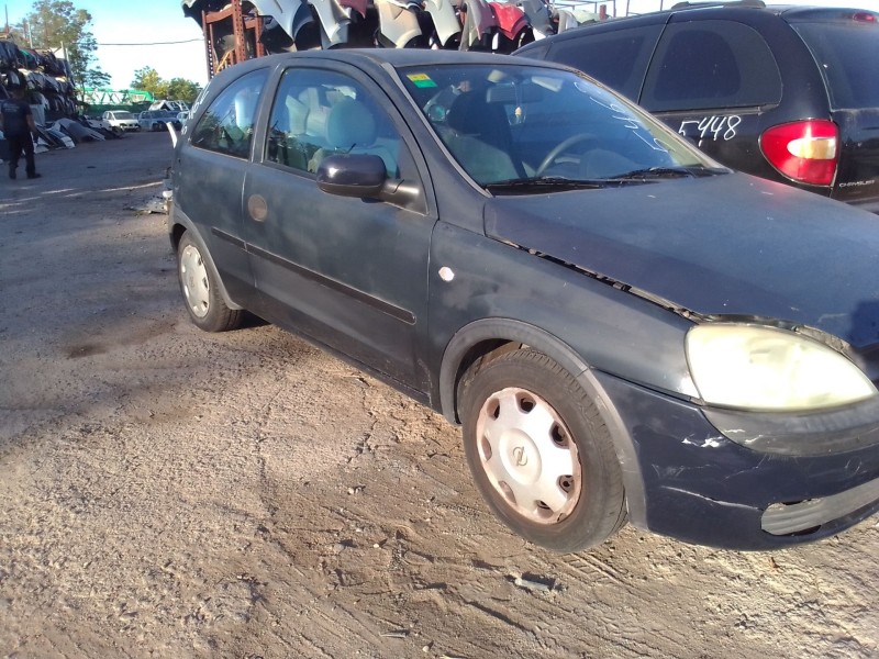 opel corsa c del año 2001