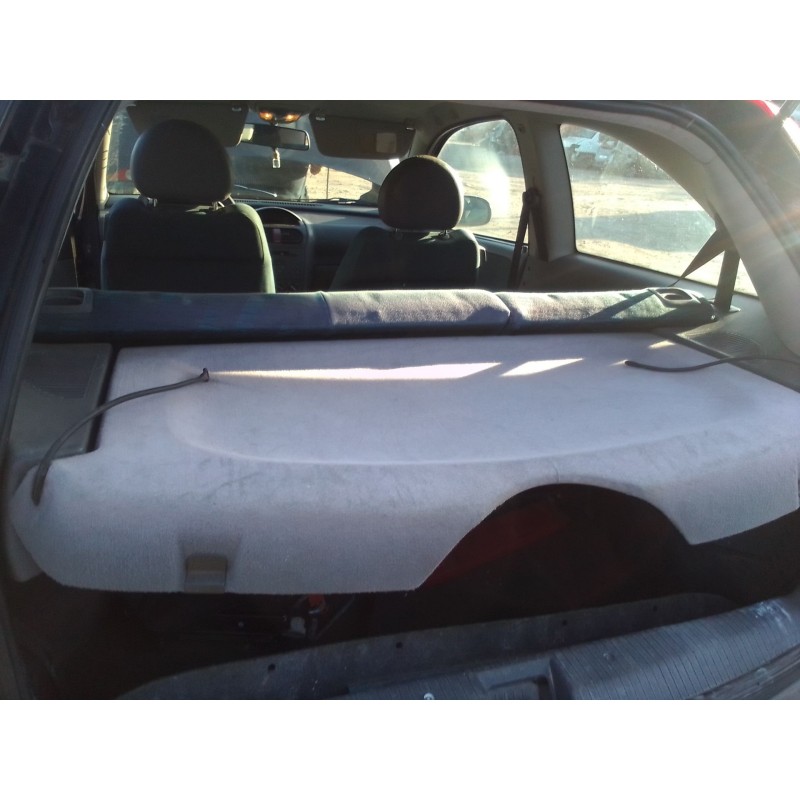 opel corsa c del año 2001