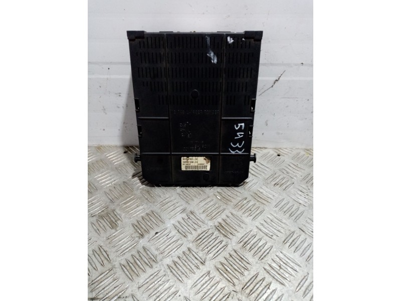 Recambio de centralita bsi para citroen c4 berlina referencia OEM IAM 0  