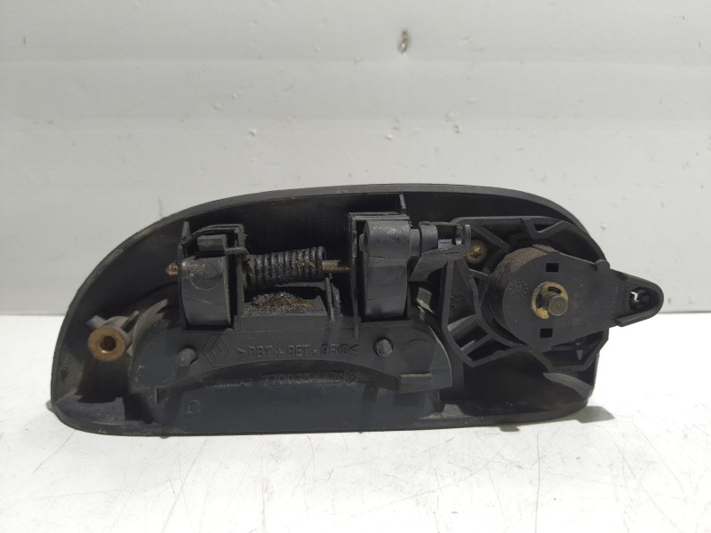 Recambio de mangueta delantera derecha para renault kangoo (f/kc0) 1.9 diesel referencia OEM IAM C2062A2  