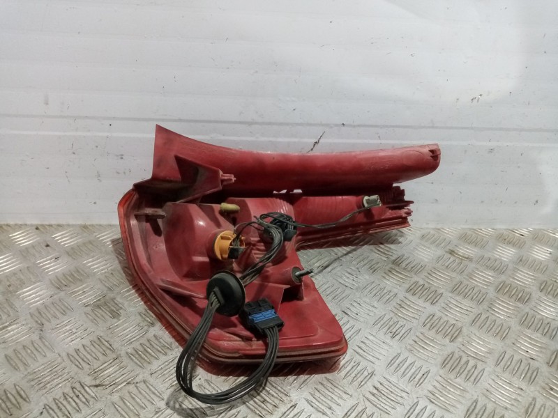 Recambio de piloto trasero izquierdo para citroen c4 berlina referencia OEM IAM 0  