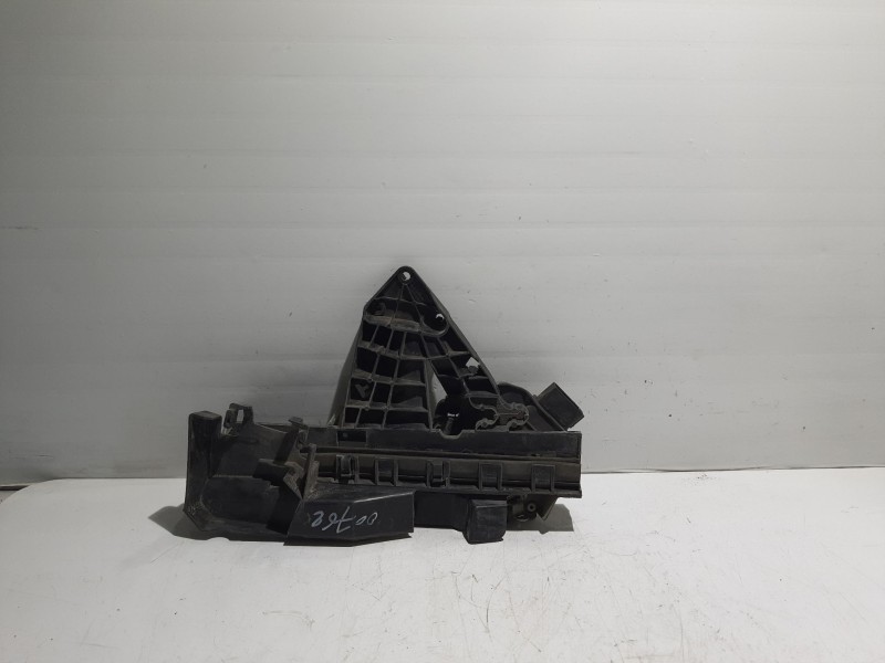 Recambio de cerradura puerta delantera derecha para ford focus berlina (cap) trend referencia OEM IAM 41724112  