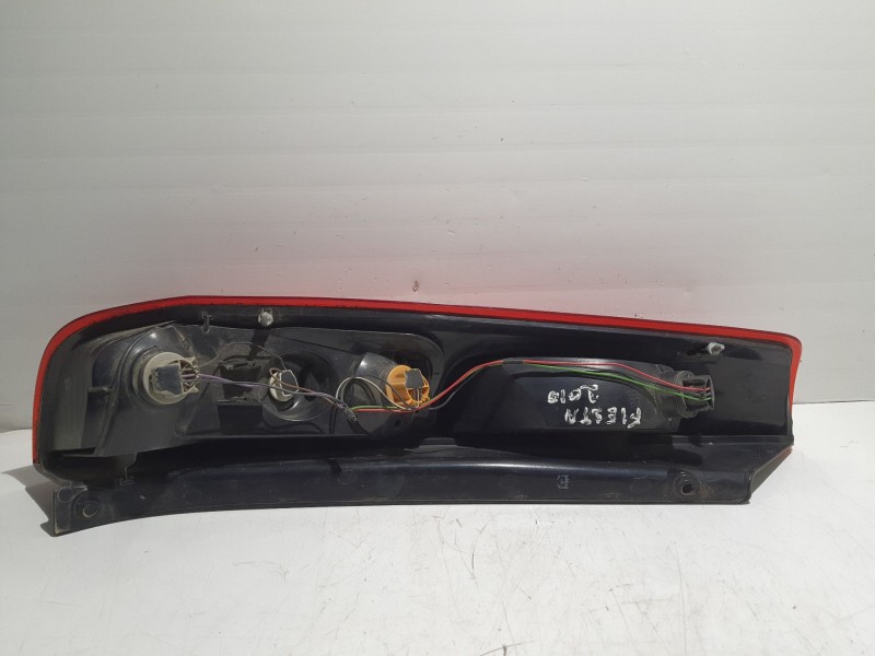 Recambio de piloto trasero derecho para ford fiesta (cbk) referencia OEM IAM   