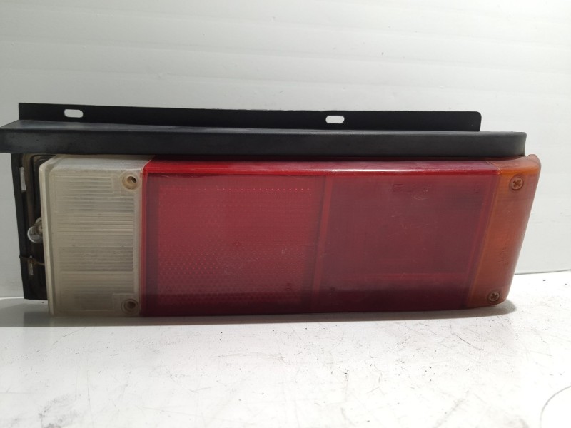 Recambio de piloto trasero derecho para seat ronda 1.5 referencia OEM IAM 1023141  