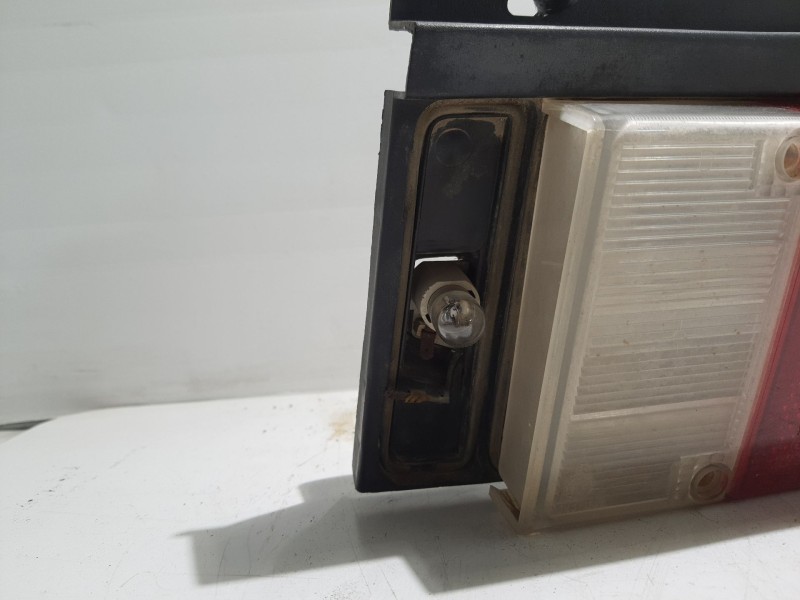 Recambio de piloto trasero derecho para seat ronda 1.5 referencia OEM IAM 1023141  