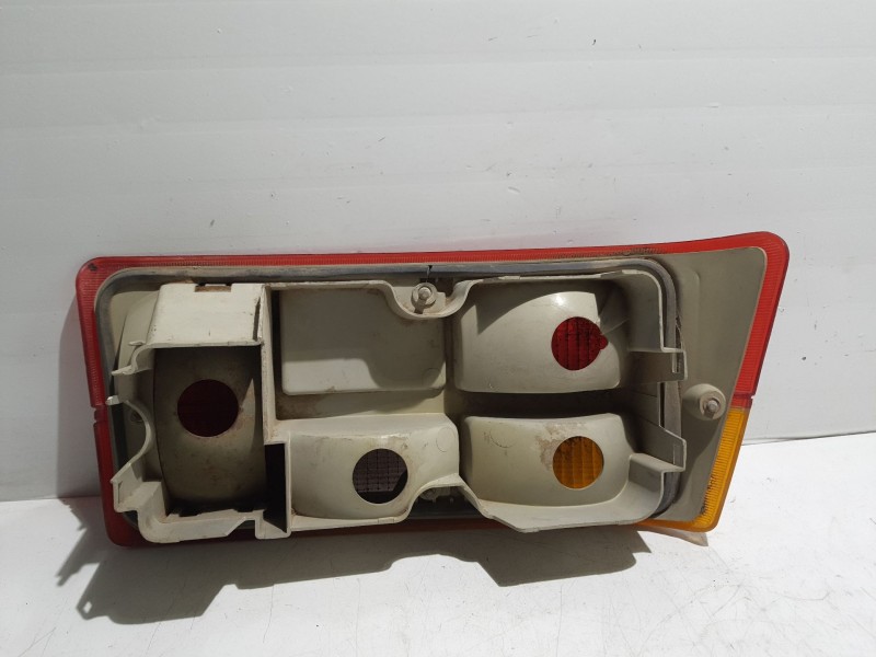 Recambio de piloto trasero derecho para renault 18 1.6 referencia OEM IAM 13431343  