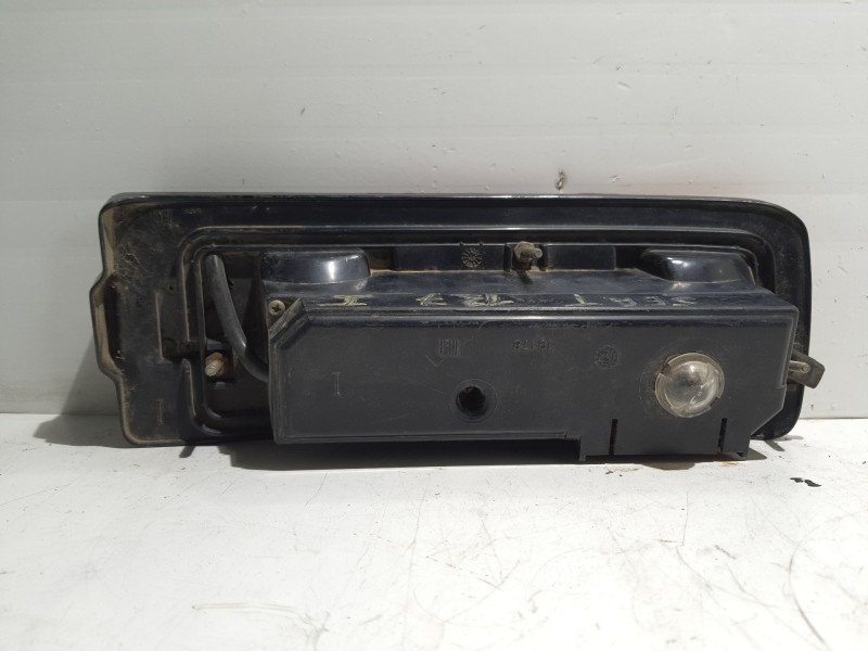 Recambio de piloto trasero izquierdo para seat 127 4p 127 4p referencia OEM IAM 224871  