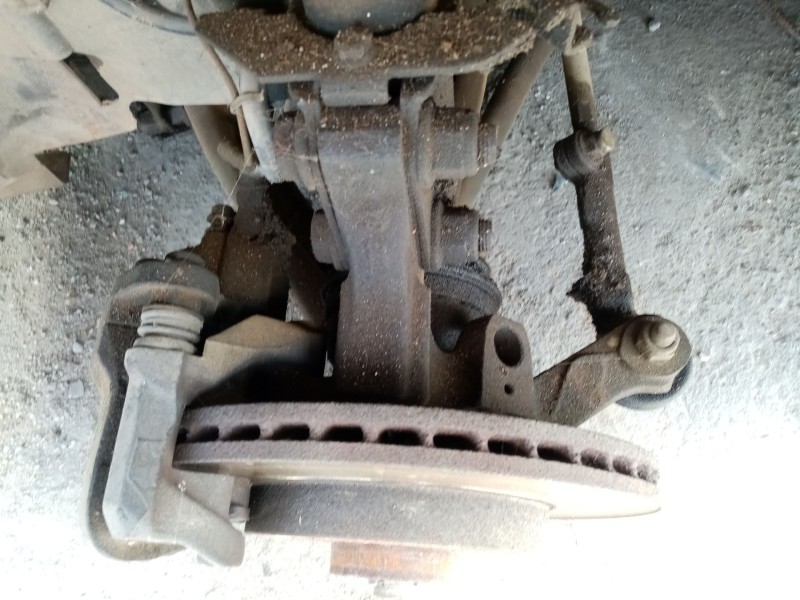 Recambio de mangueta delantera izquierda para renault megane i fase 2 berlina (ba0) referencia OEM IAM 0  