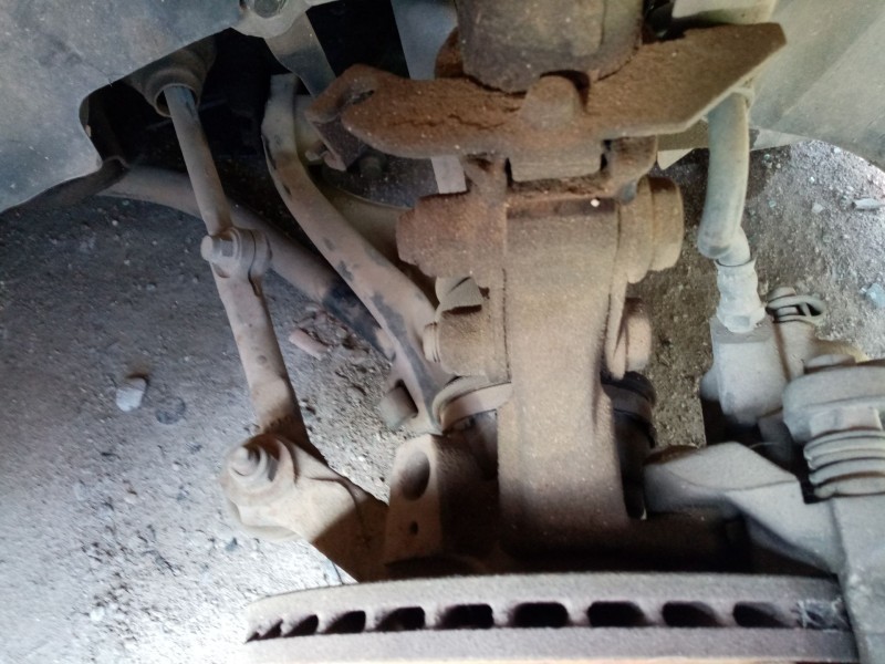 Recambio de mangueta delantera derecha para renault megane i fase 2 berlina (ba0) referencia OEM IAM 0  