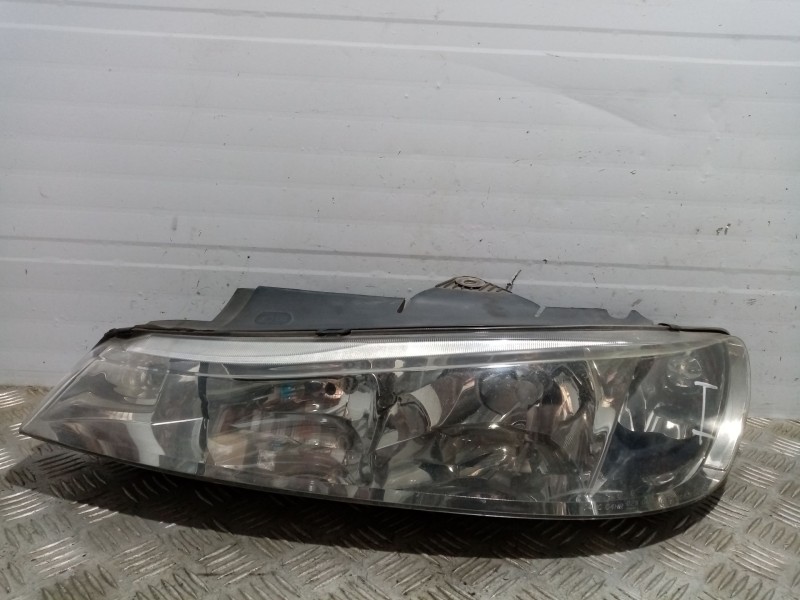Recambio de faro izquierdo para peugeot 406 break (s1/s2) referencia OEM IAM   