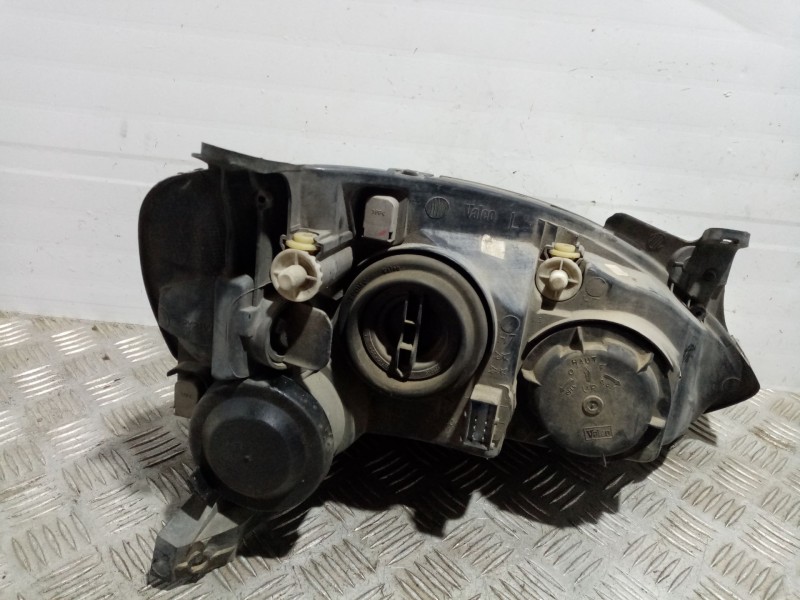 Recambio de faro izquierdo para opel corsa c referencia OEM IAM 0  